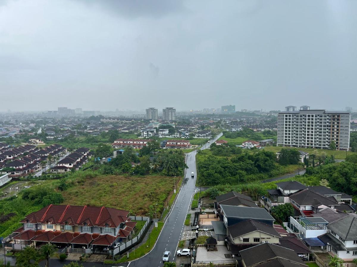 Imperial Grand Suite Apartment Kuching Zewnętrze zdjęcie
