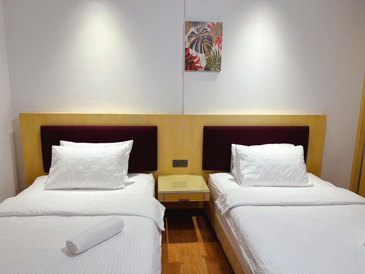 Imperial Grand Suite Apartment Kuching Zewnętrze zdjęcie