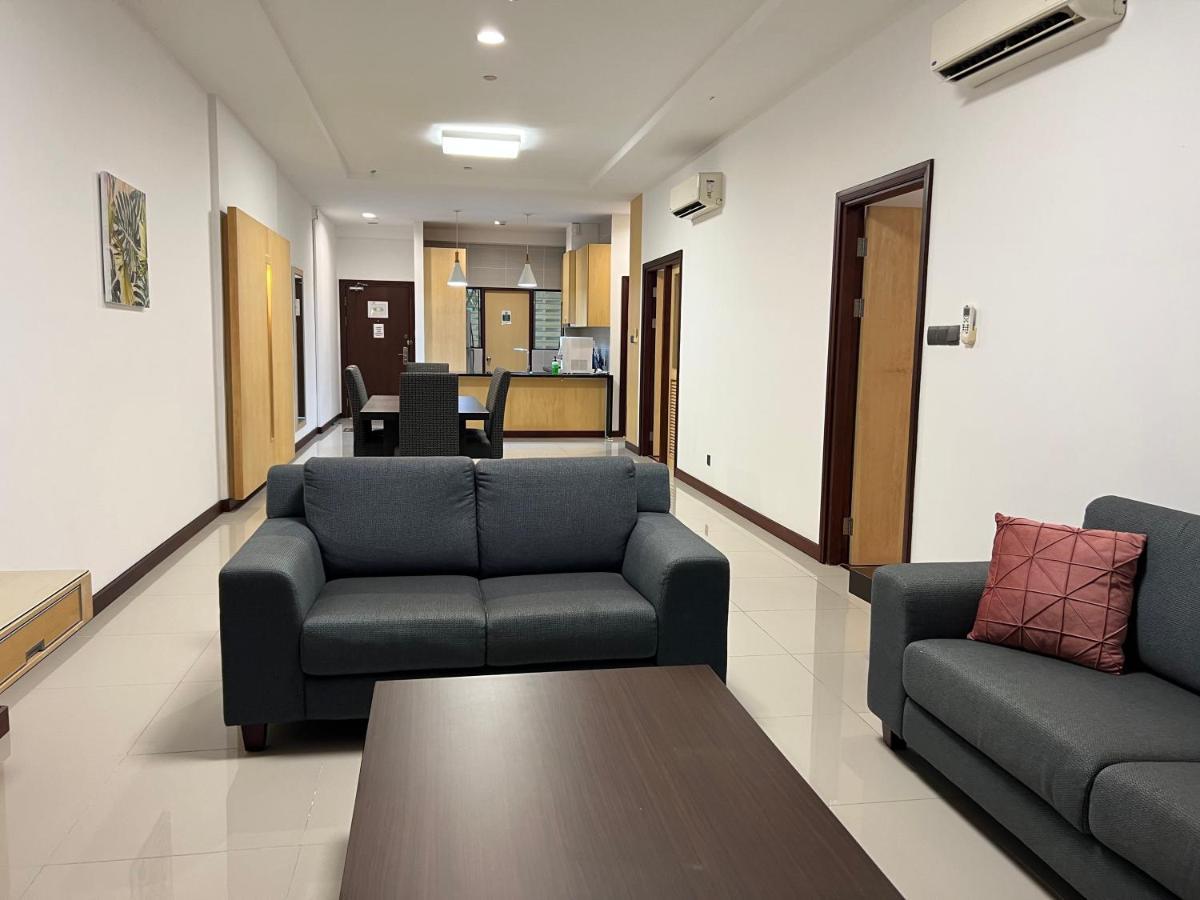 Imperial Grand Suite Apartment Kuching Zewnętrze zdjęcie
