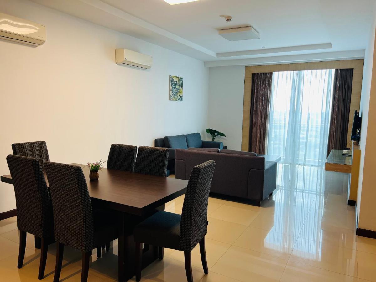 Imperial Grand Suite Apartment Kuching Zewnętrze zdjęcie