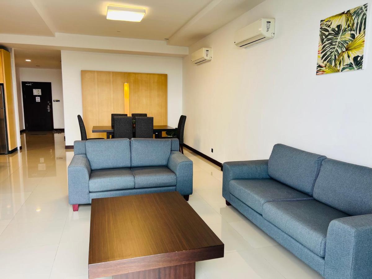 Imperial Grand Suite Apartment Kuching Zewnętrze zdjęcie