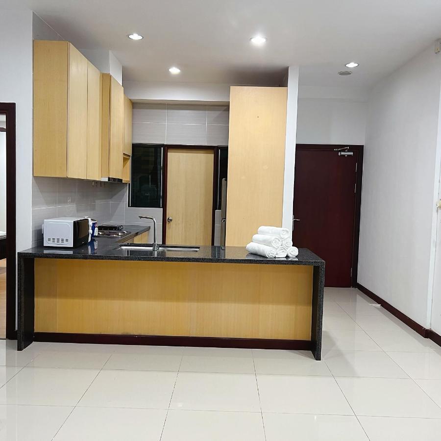 Imperial Grand Suite Apartment Kuching Zewnętrze zdjęcie