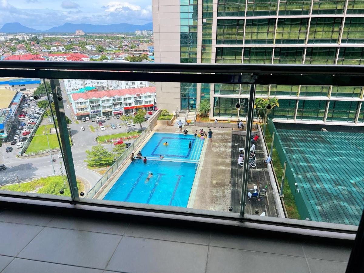 Imperial Grand Suite Apartment Kuching Zewnętrze zdjęcie