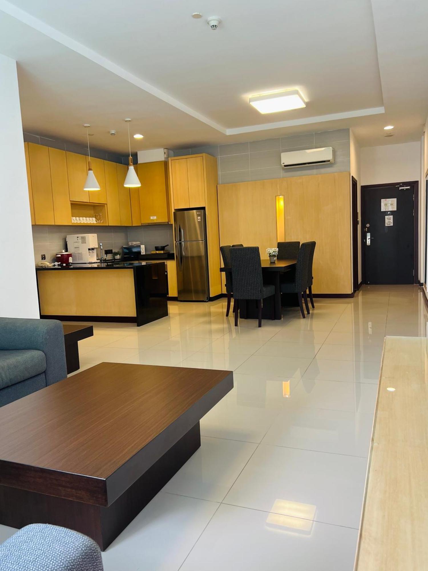 Imperial Grand Suite Apartment Kuching Zewnętrze zdjęcie